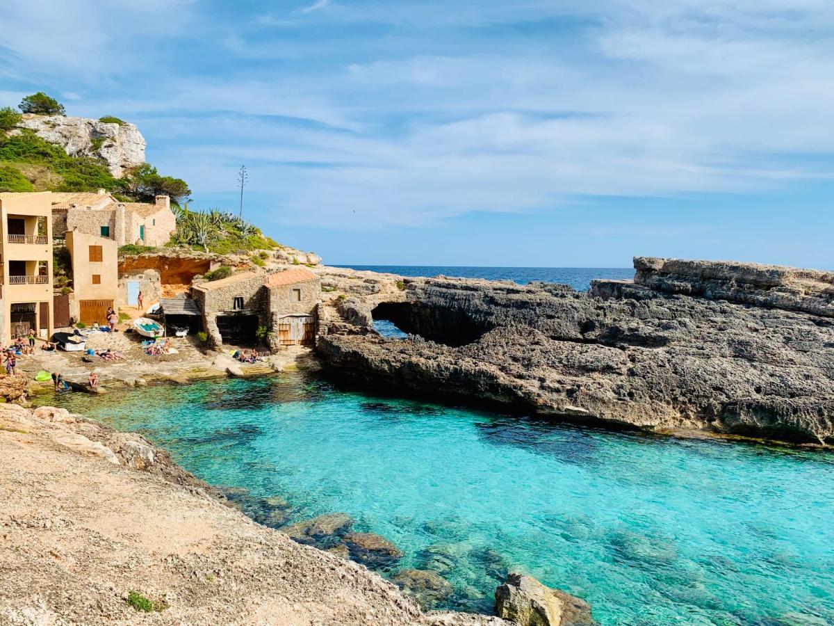 Hostal Cala Llombards Extérieur photo