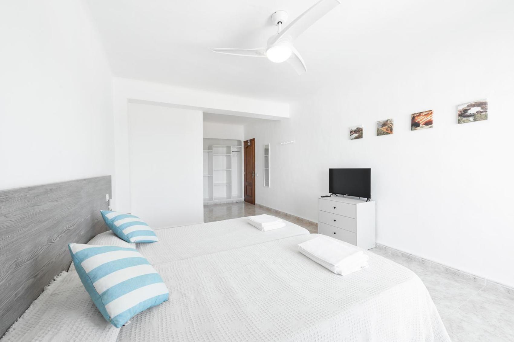 Hostal Cala Llombards Extérieur photo