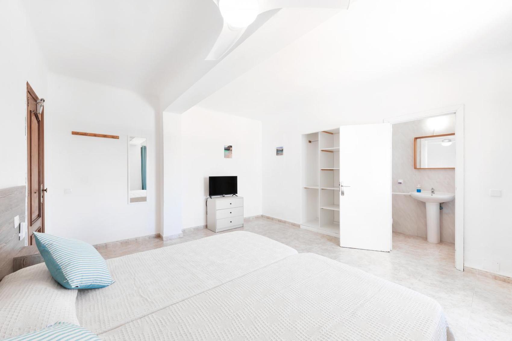 Hostal Cala Llombards Extérieur photo